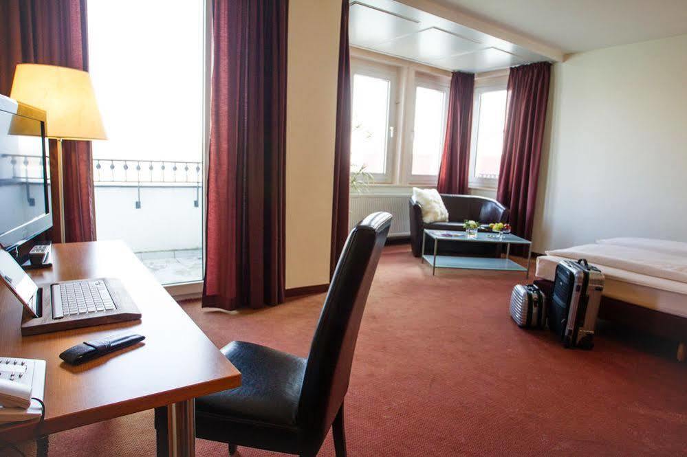 Hotel Am Rhein Wesseling Luaran gambar
